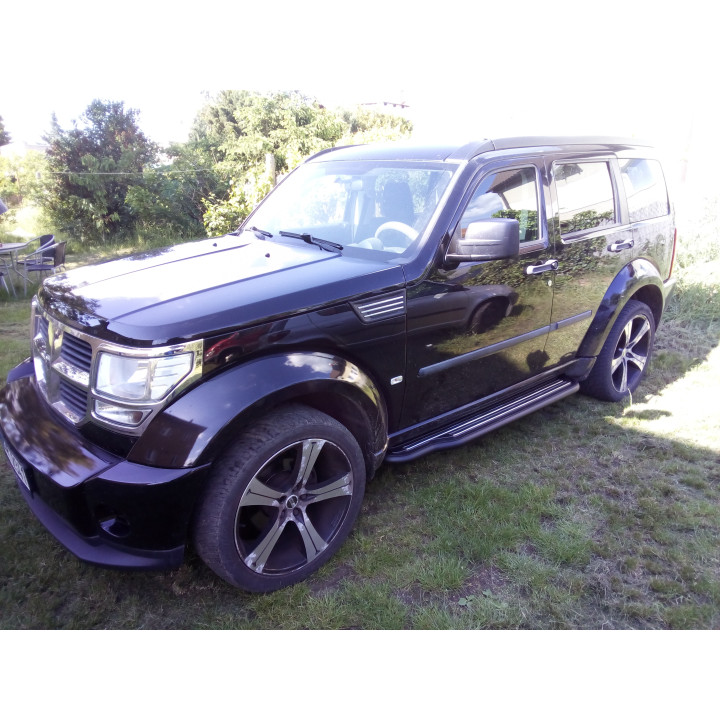 Boční nášlapy Dodge Nitro 2006-2011 P/209