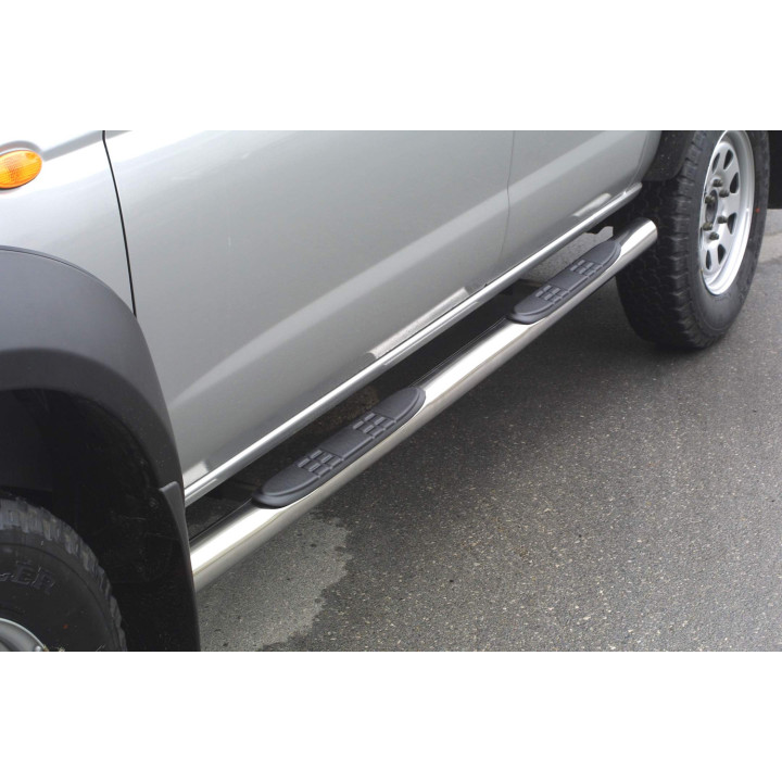 Boční nášlapy Nissan Pick Up 2.5 TD 130 Hp Single Cab 2002 - 2005 GP/132